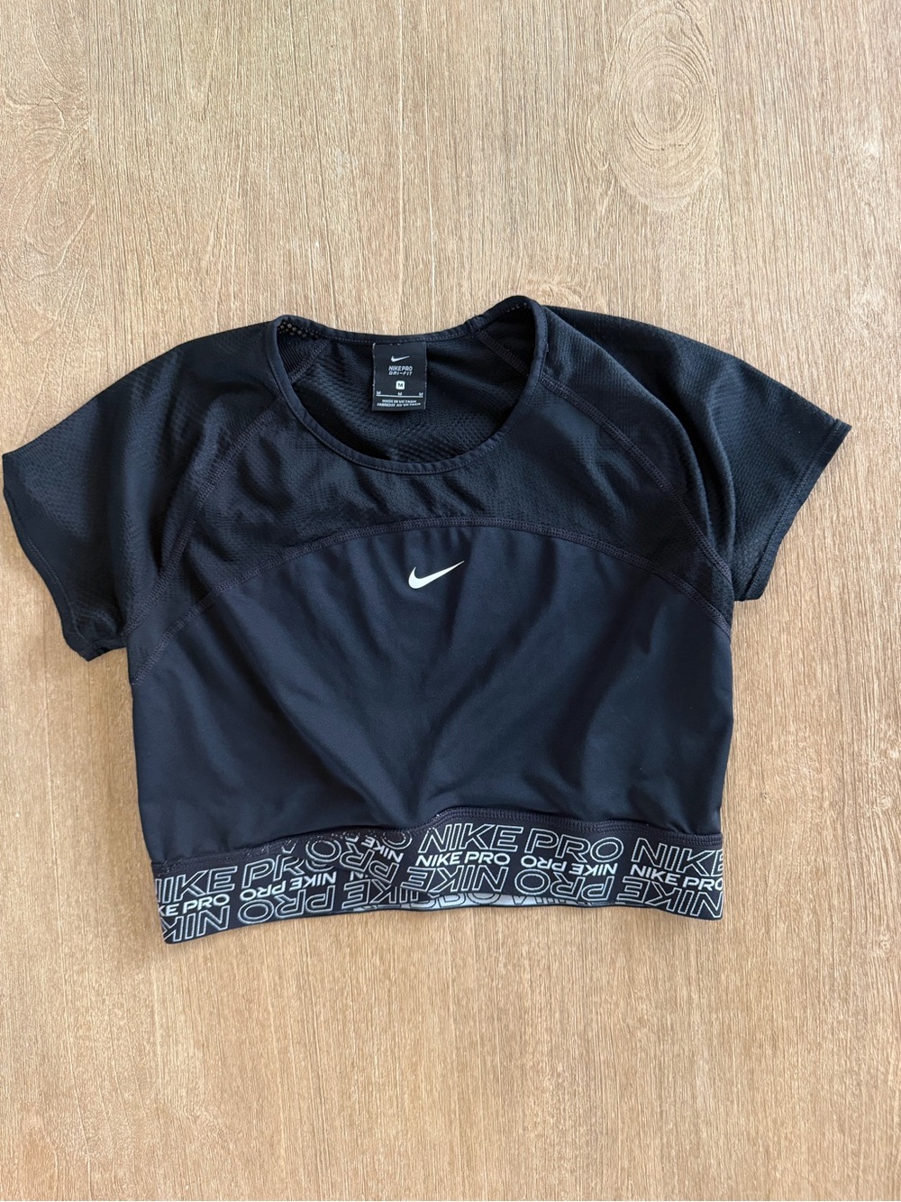 Nike Pro Dri-FIT Cropped Athletic Top Black Women’s Medium